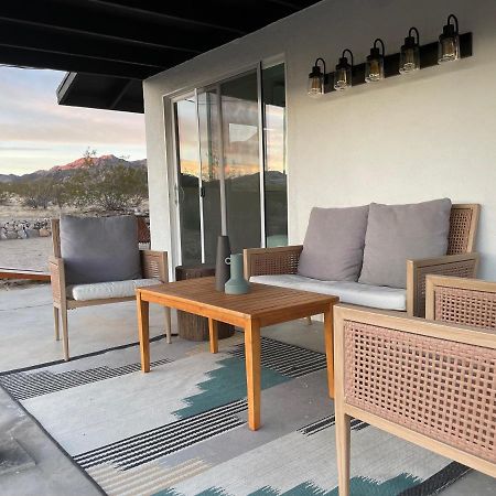1 Minute To Joshua Tree National Park, Hot Tub, Stars, Private - The Wkndr Villa Twentynine Palms Bagian luar foto