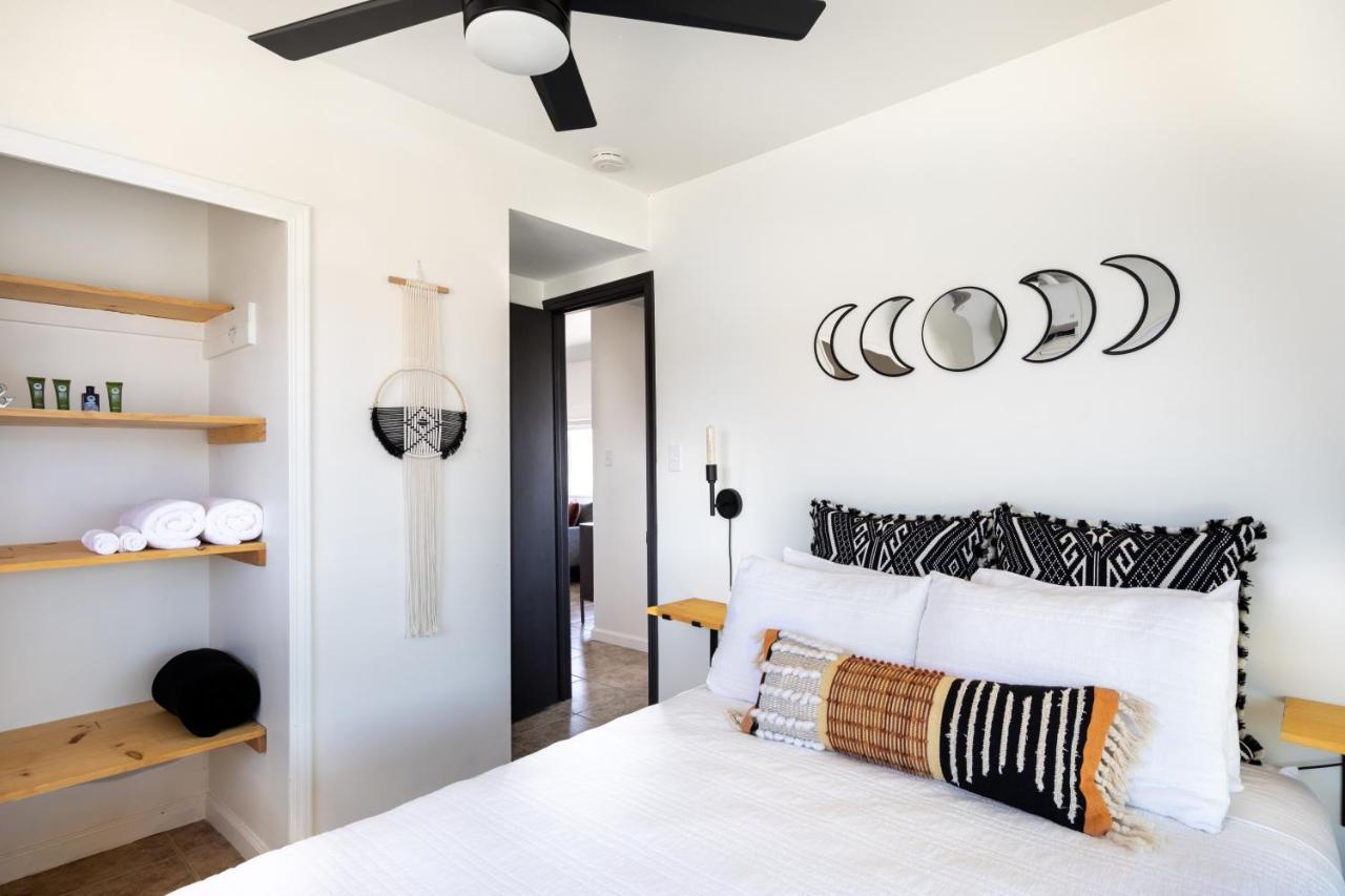 1 Minute To Joshua Tree National Park, Hot Tub, Stars, Private - The Wkndr Villa Twentynine Palms Bagian luar foto