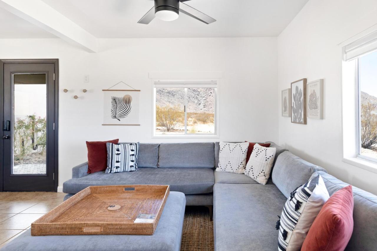 1 Minute To Joshua Tree National Park, Hot Tub, Stars, Private - The Wkndr Villa Twentynine Palms Bagian luar foto