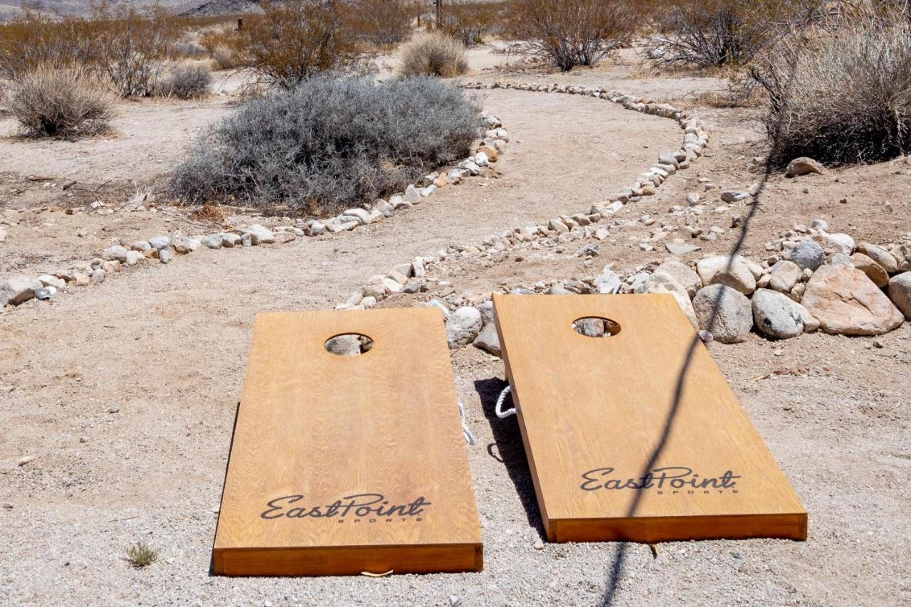 1 Minute To Joshua Tree National Park, Hot Tub, Stars, Private - The Wkndr Villa Twentynine Palms Bagian luar foto