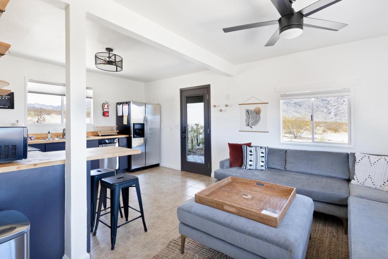 1 Minute To Joshua Tree National Park, Hot Tub, Stars, Private - The Wkndr Villa Twentynine Palms Bagian luar foto